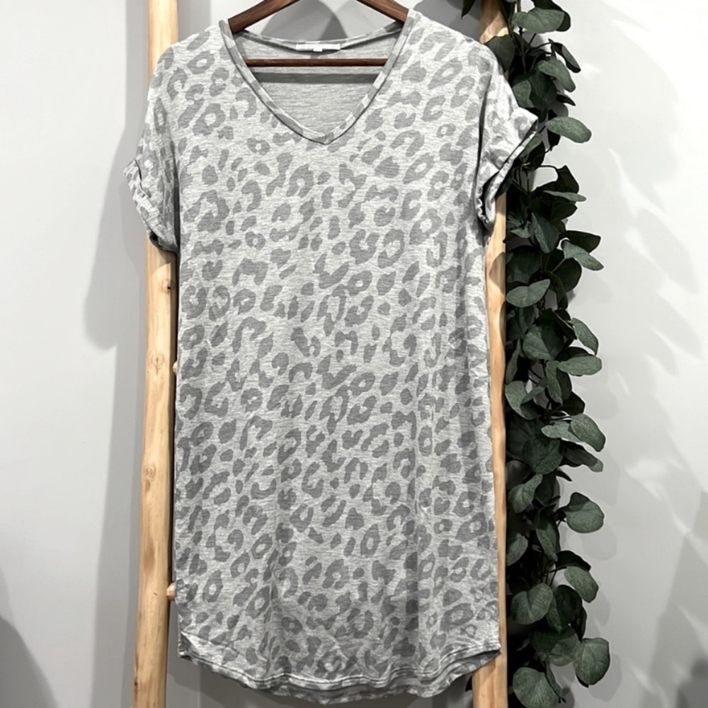 Antistar Leopard Print T-shirt Dress